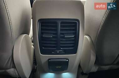 Минивэн Ford C-Max 2012 в 