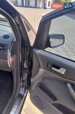 Мінівен Ford C-Max 2008 в 