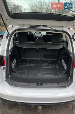 Минивэн Ford C-Max 2015 в 