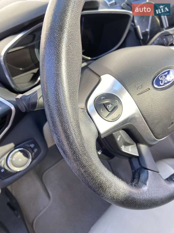 Минивэн Ford C-Max 2013 в Луцке