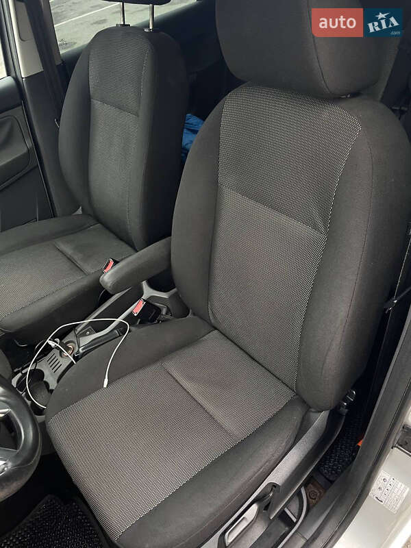 Минивэн Ford C-Max 2009 в Виннице