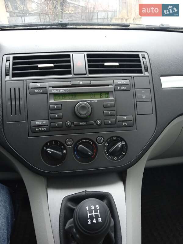 Мінівен Ford C-Max 2004 в Чернівцях