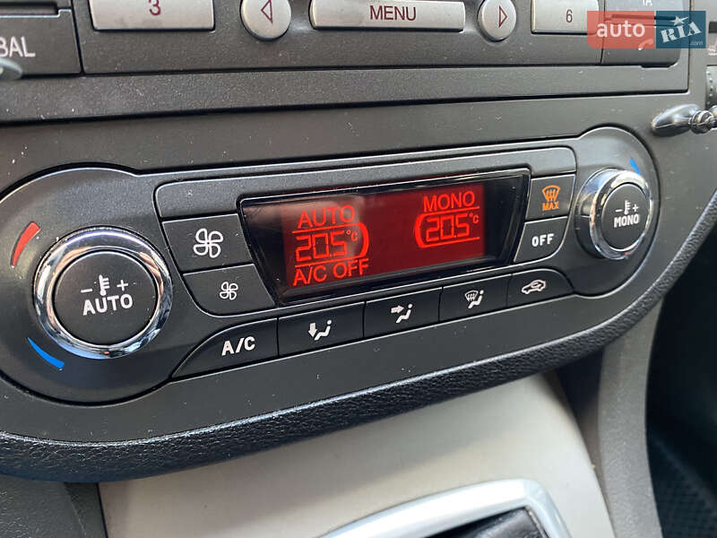 Мінівен Ford C-Max 2010 в Тернополі фото 23 Мінівен Ford C-Max 2010 в Тернополі