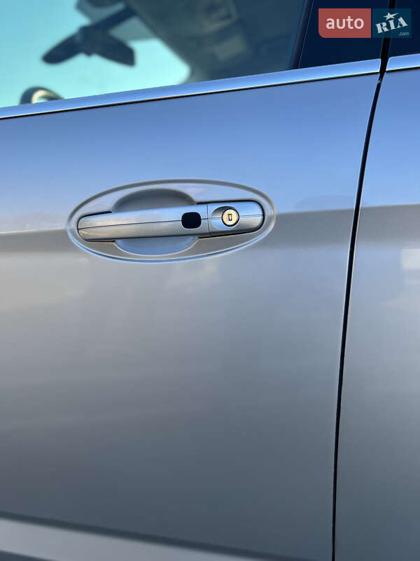 Минивэн Ford C-Max 2016 в Одессе