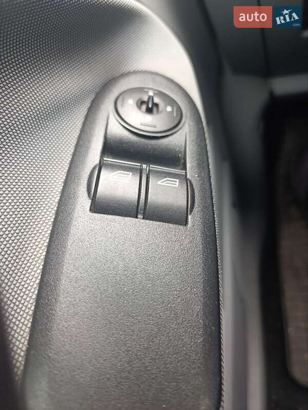 Минивэн Ford C-Max 2008 в Львове фото 22 Минивэн Ford C-Max 2008 в Львове