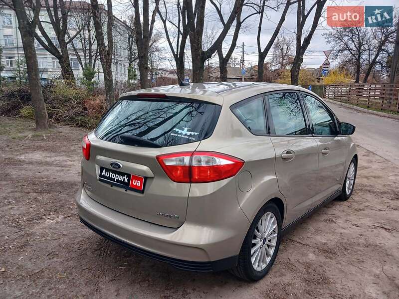 Мінівен Ford C-Max 2016 в Києві