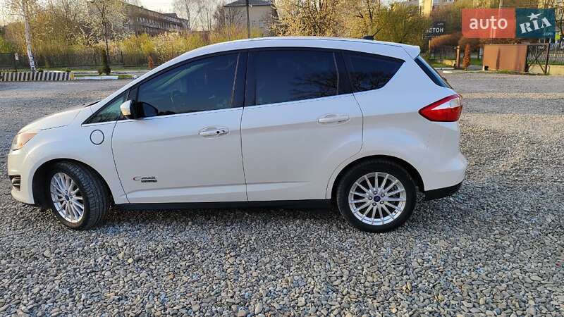 Мінівен Ford C-Max 2015 в Чернівцях