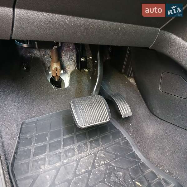 Минивэн Ford C-Max 2015 в Бородянке