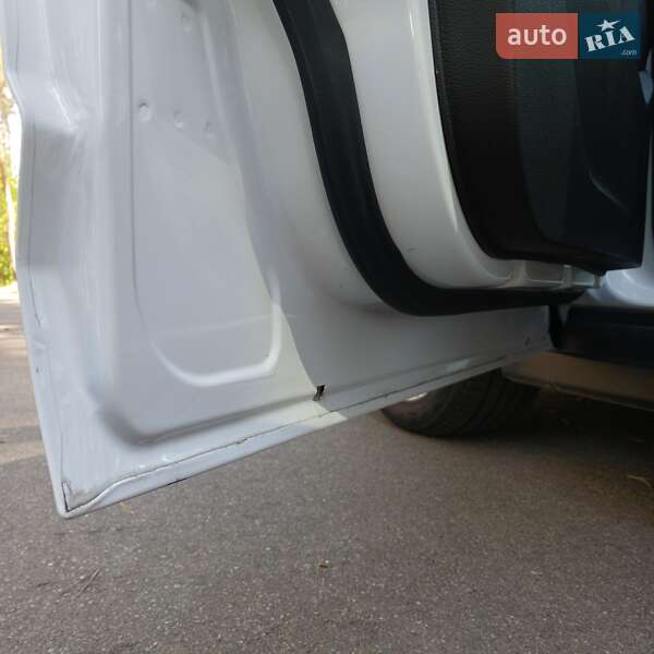 Минивэн Ford C-Max 2015 в Бородянке