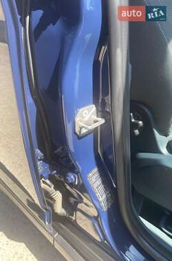 Минивэн Ford C-Max 2013 в 