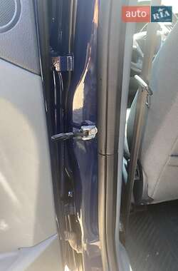 Минивэн Ford C-Max 2013 в 