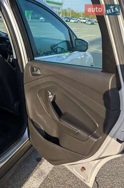 Минивэн Ford C-Max 2016 в 