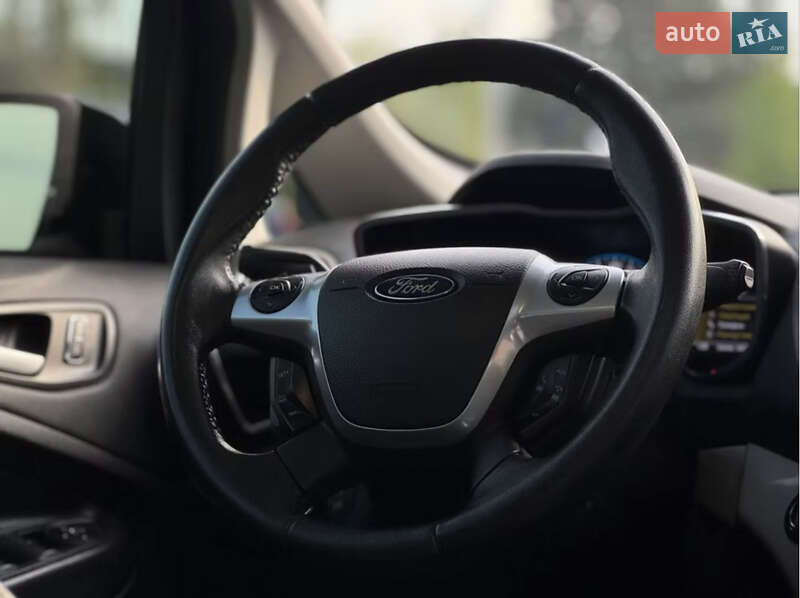 Минивэн Ford C-Max 2013 в Львове
