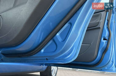 Мінівен Ford C-Max 2009 в 