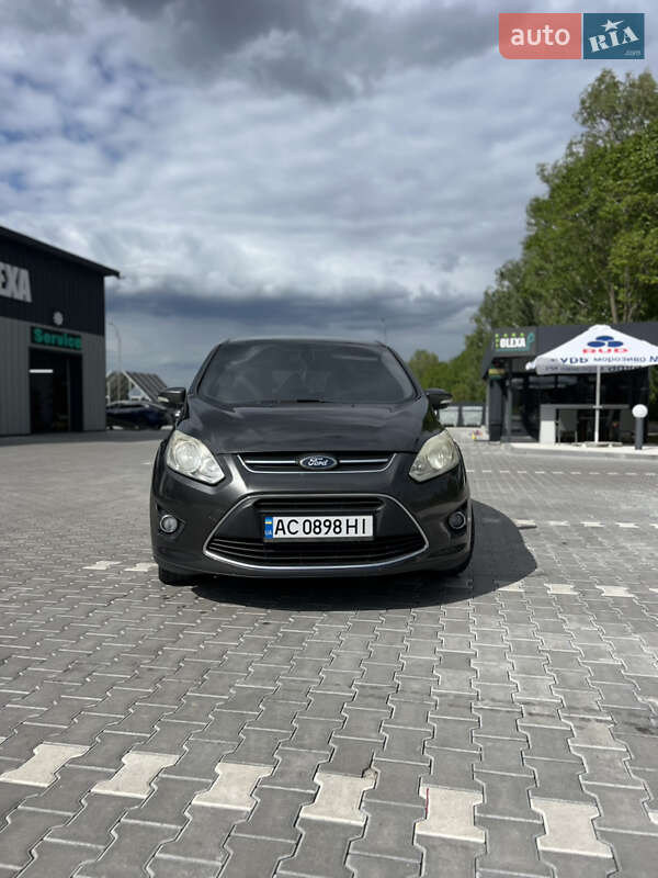 Минивэн Ford C-Max 2016 в Владимире