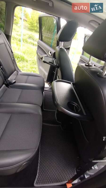 Минивэн Ford C-Max 2009 в Луцке фото 32 Минивэн Ford C-Max 2009 в Луцке