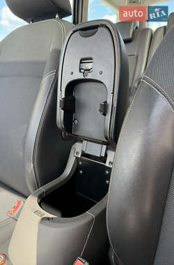 Минивэн Ford C-Max 2009 в 