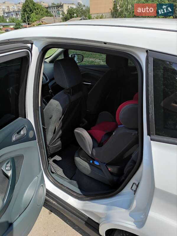 Минивэн Ford C-Max 2012 в Ромнах