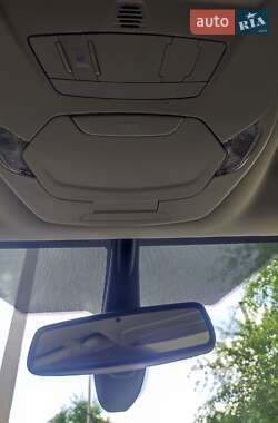 Минивэн Ford C-Max 2017 в 