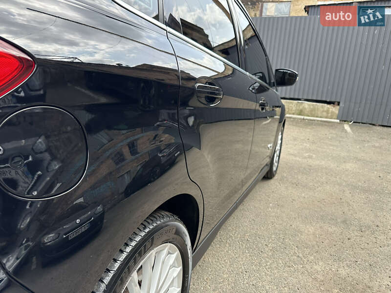 Минивэн Ford C-Max 2016 в Киеве