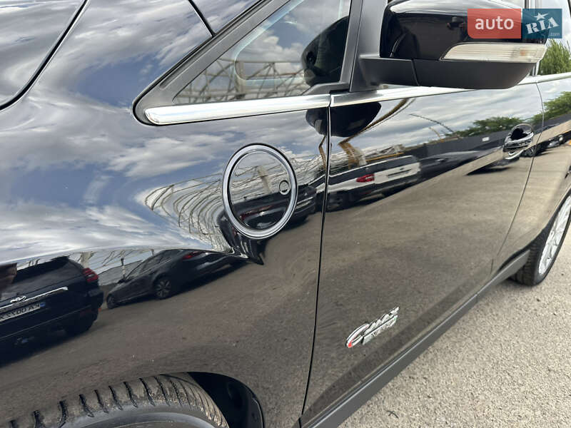 Минивэн Ford C-Max 2016 в Киеве