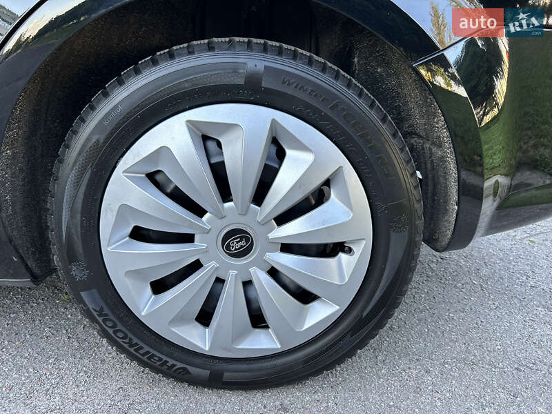 Минивэн Ford C-Max 2009 в Полтаве