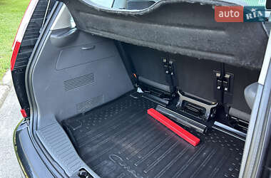 Мінівен Ford C-Max 2009 в 