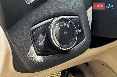 Минивэн Ford C-Max 2012 в 