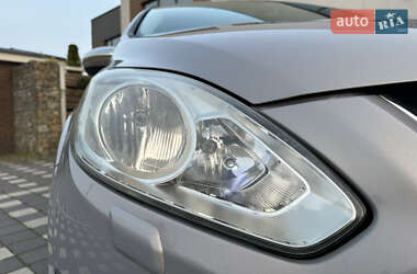 Минивэн Ford C-Max 2012 в 
