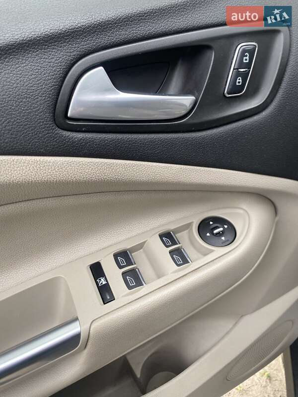 Мінівен Ford C-Max 2015 в Києві