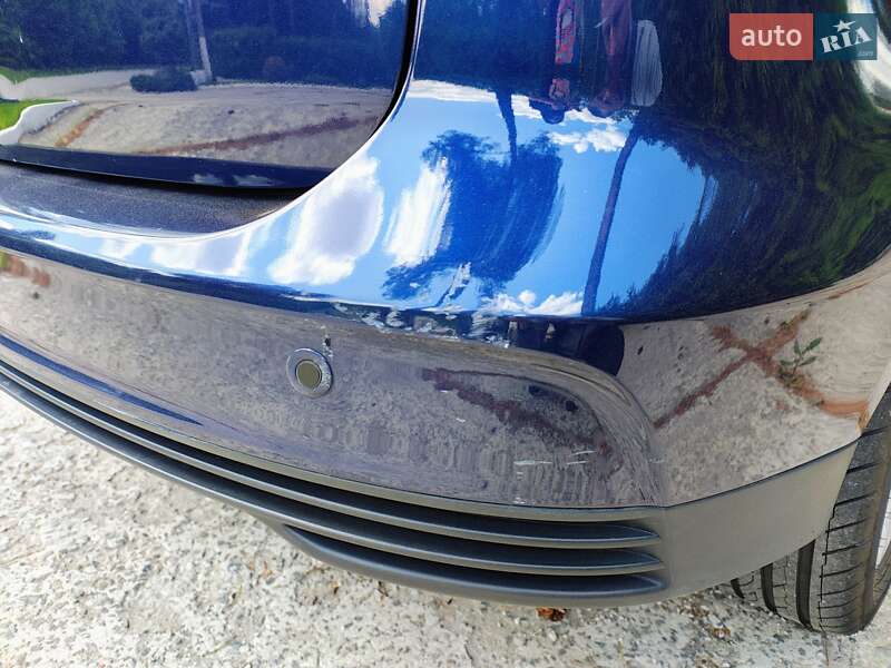Мінівен Ford C-Max 2015 в Шепетівці