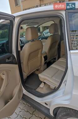 Минивэн Ford C-Max 2013 в 