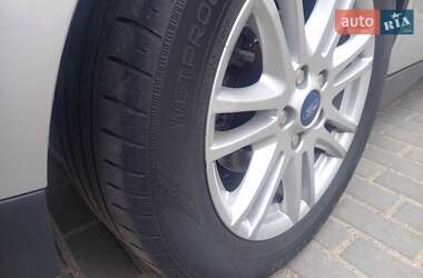 Мінівен Ford C-Max 2013 в 