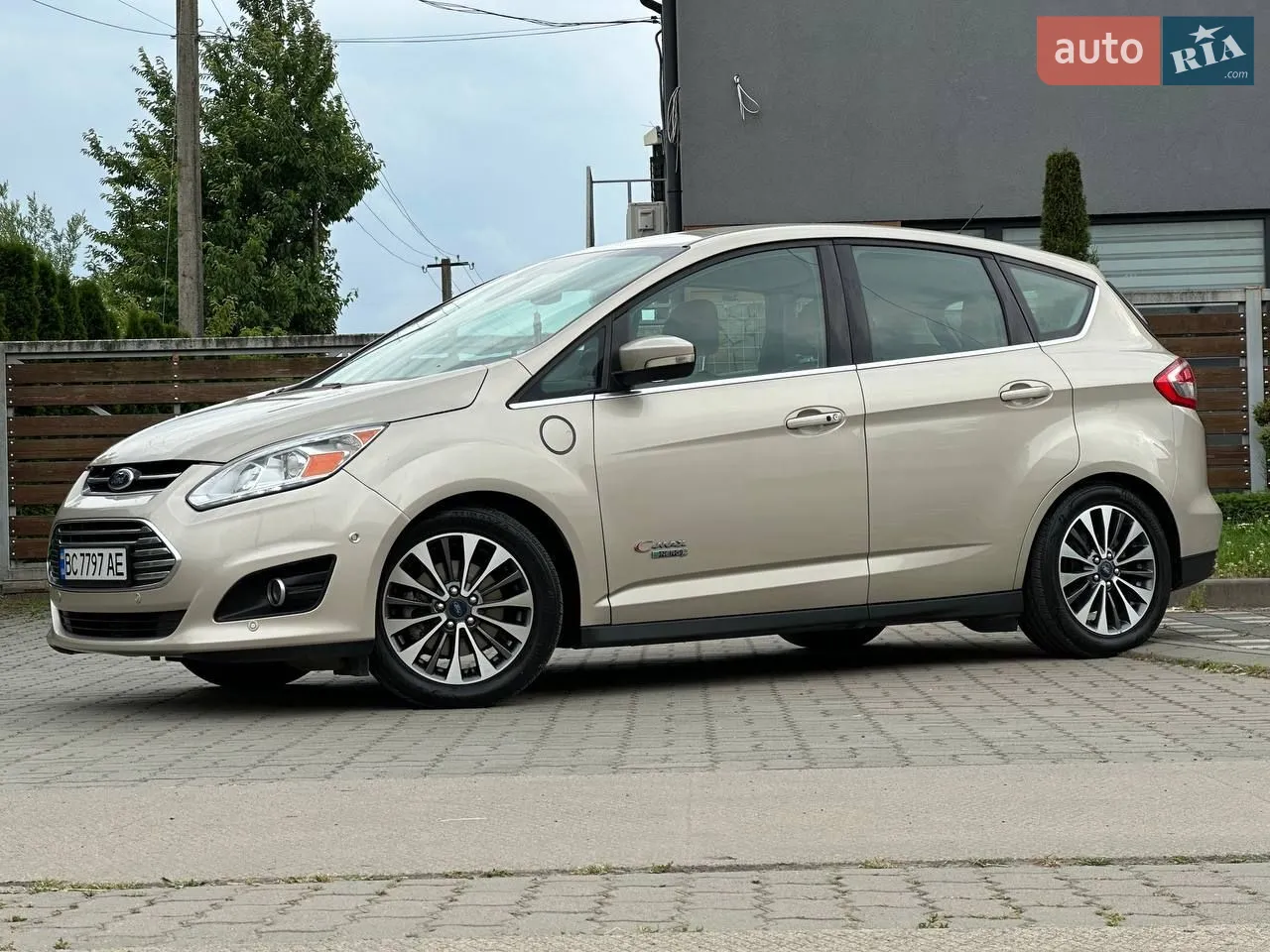 2016 Ford C-MAX - мініатюра 16