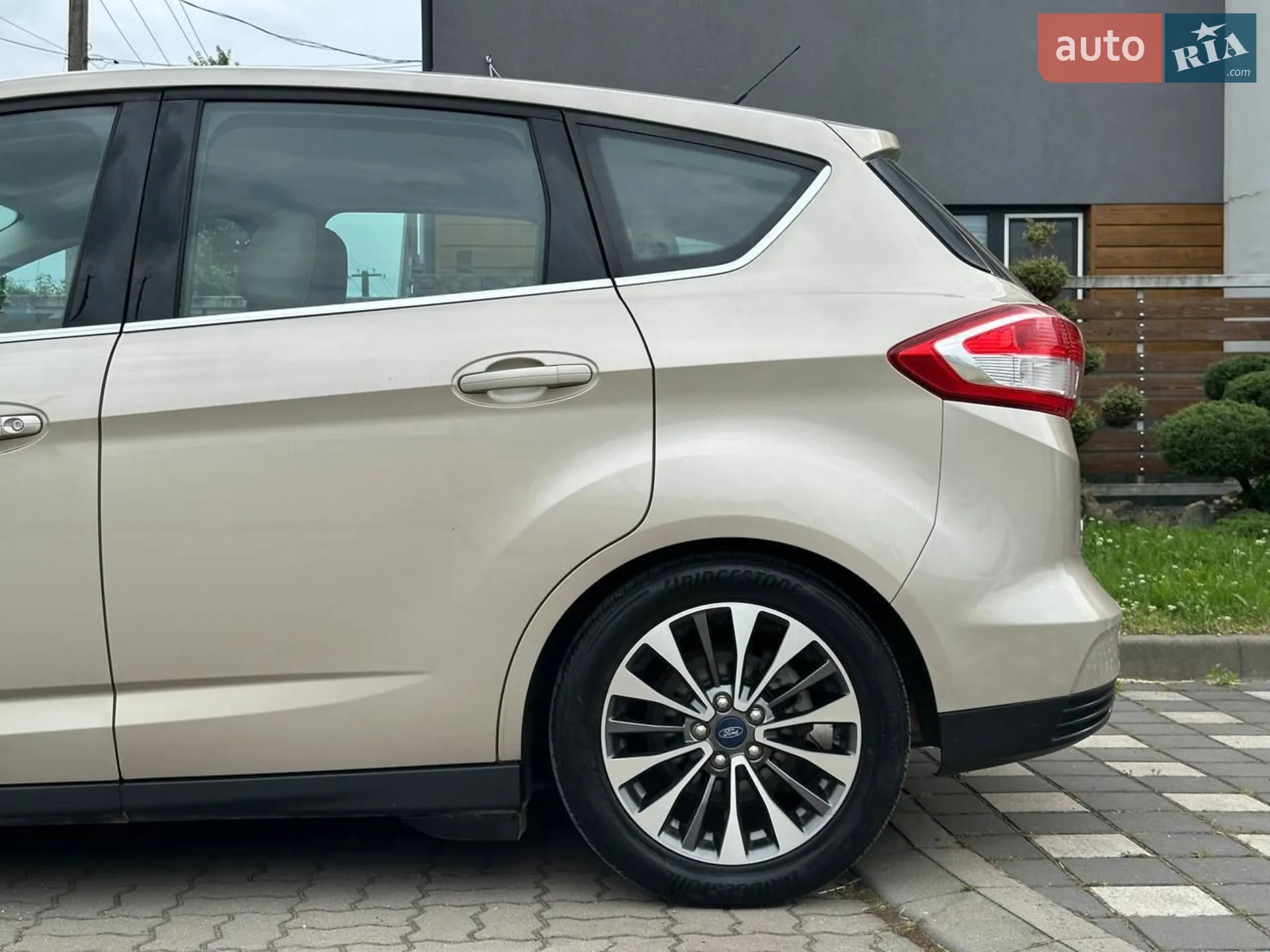 2016 Ford C-MAX - мініатюра 18
