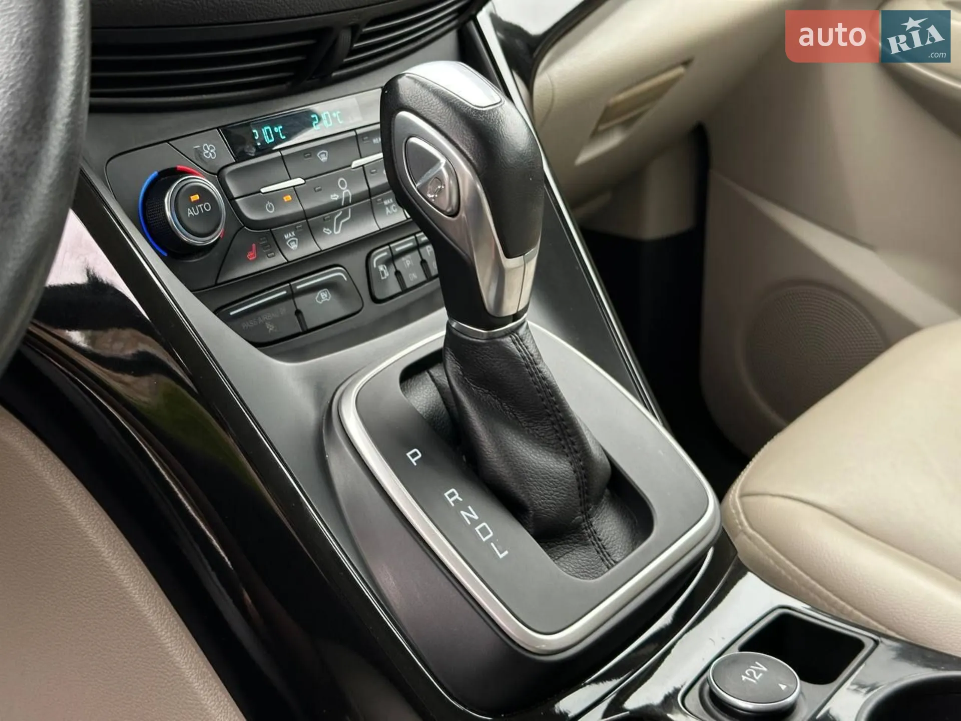 2016 Ford C-MAX - мініатюра 76