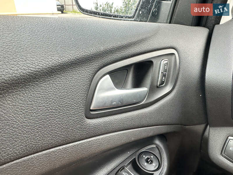 Минивэн Ford C-Max 2016 в Киеве