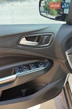 Минивэн Ford C-Max 2017 в 