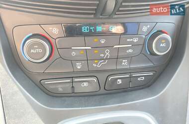 Минивэн Ford C-Max 2017 в 