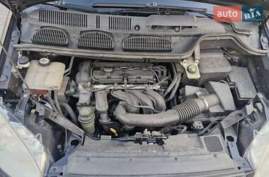Минивэн Ford C-Max 2005 в 