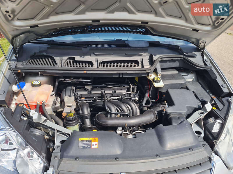 Мінівен Ford C-Max 2008 в Звягелі