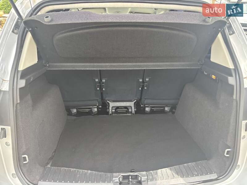 Минивэн Ford C-Max 2015 в Нововолынске