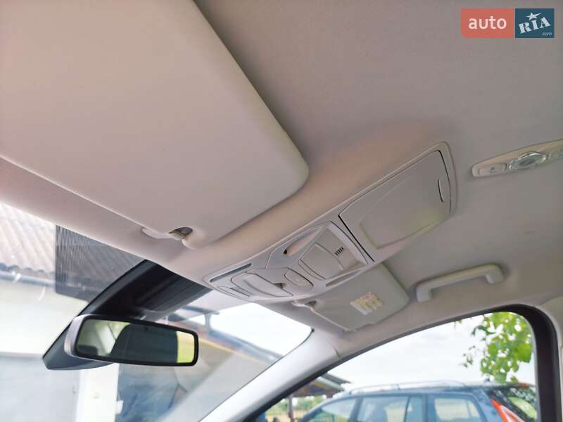 Минивэн Ford C-Max 2012 в Стрые