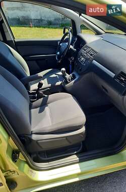 Мінівен Ford C-Max 2005 в 