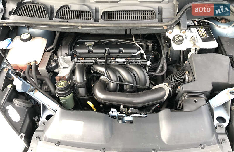 Минивэн Ford C-Max 2008 в Ромнах