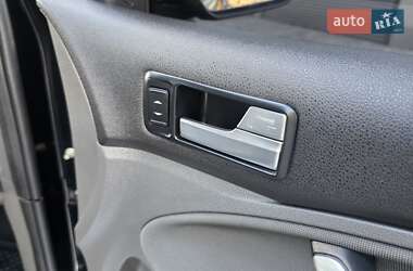Минивэн Ford C-Max 2009 в 
