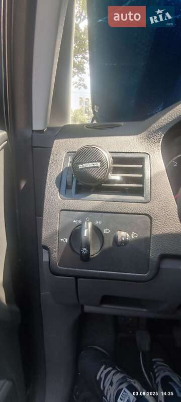 Минивэн Ford C-Max 2005 в Дмитровке
