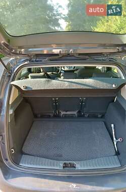 Мінівен Ford C-Max 2012 в 
