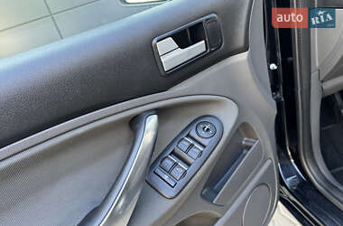 Минивэн Ford C-Max 2010 в 