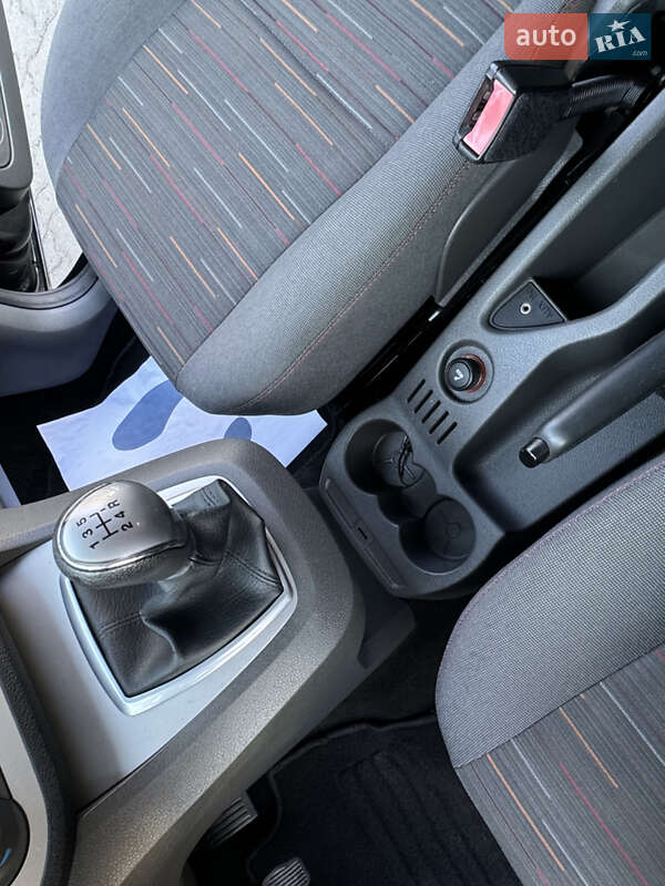 Минивэн Ford C-Max 2010 в Дрогобыче